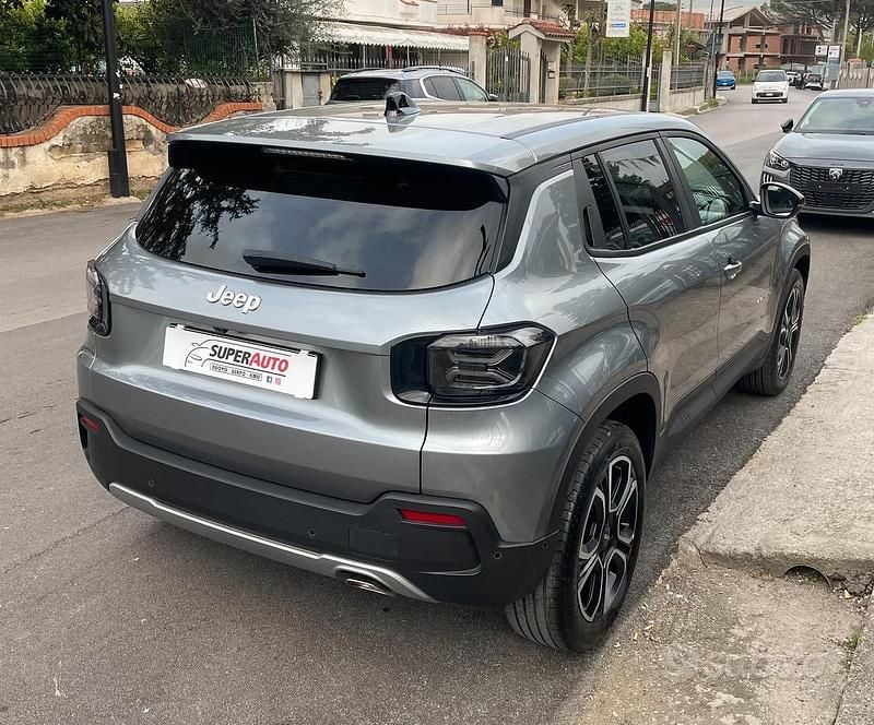 Usata Jeep Avenger Summit 101 CV (74 kW) 2025 Grigio SUV