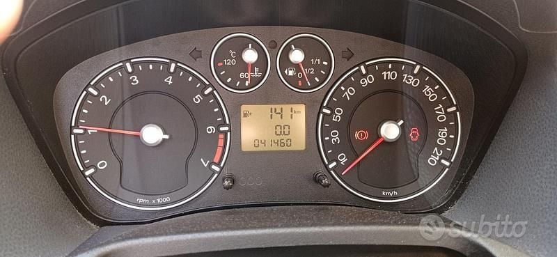 Usata Ford Fiesta 75 CV (55 kW) 2006 Blu Utilitaria