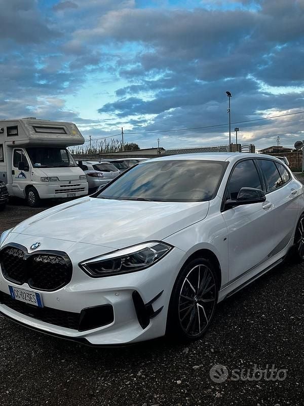 Usata BMW 135 M Sport 306 CV (225 kW) 2021 Bianco Utilitaria