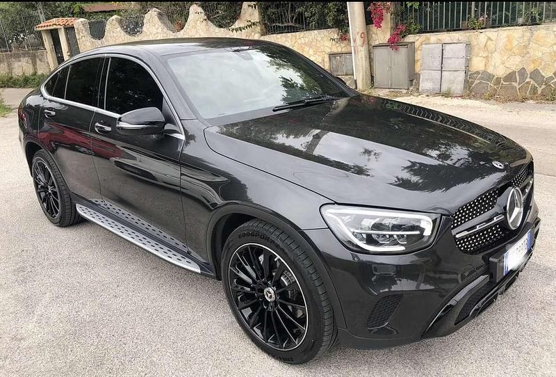 Usata Mercedes GLC220 194 CV (142 kW) 2020 Grigio Coupé