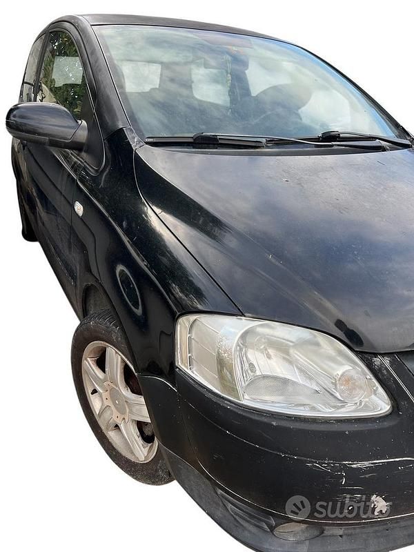 Usata VW Fox Sportline 78 CV (57 kW) 2006 Nero Utilitaria