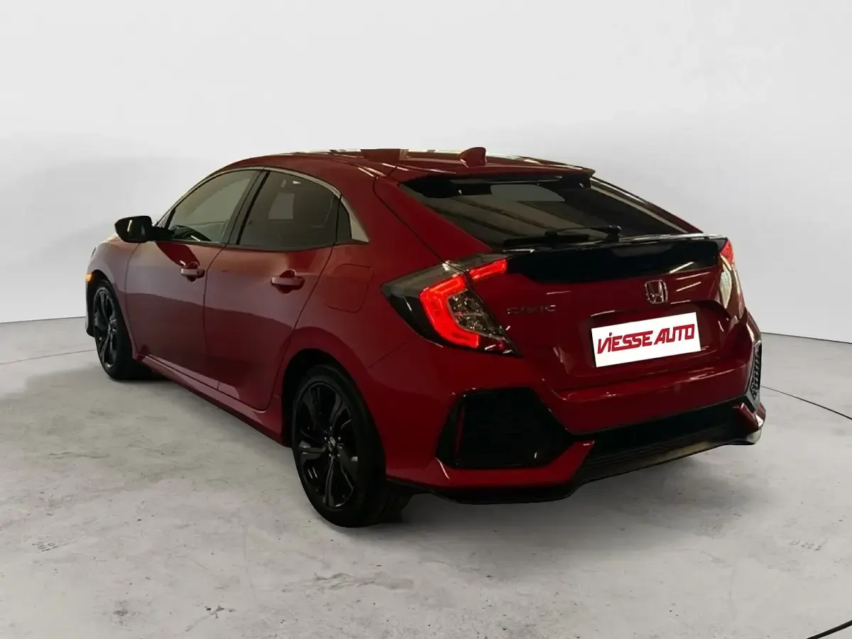 Usata Honda Civic Elegance 129 CV (94 kW) 2018 Rosso Utilitaria