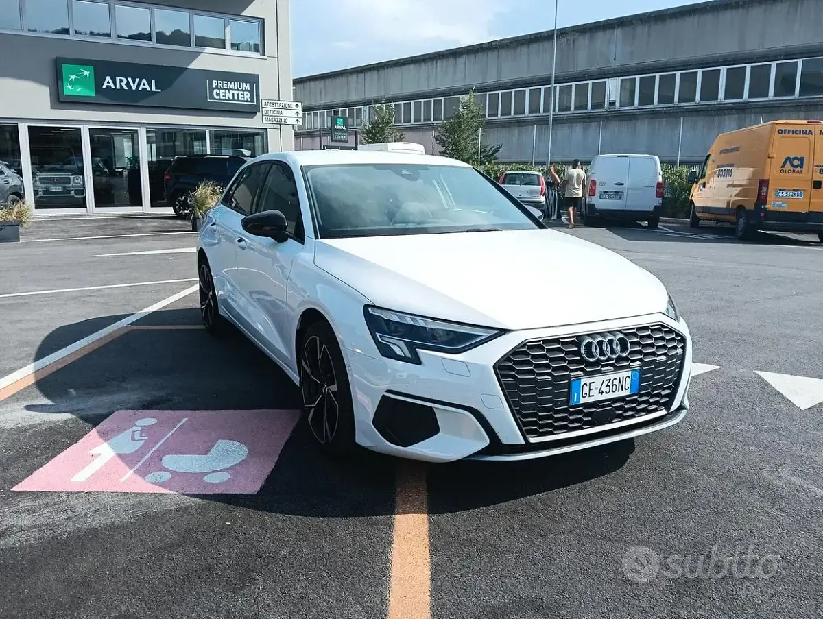 Usata Audi A3 Business 116 CV (85 kW) 2021 Bianco Berlina