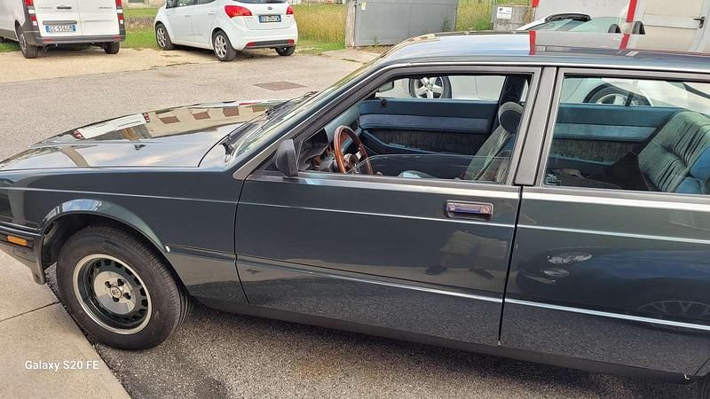 Usata Maserati 420 204 CV (150 kW) 1985 Verde Berlina