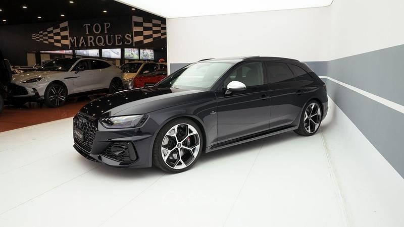 Usata Audi RS4 Competition 450 CV (330 kW) 2023 Nero metallizzato Station wagon