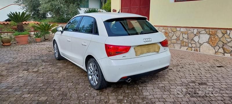 Usata Audi A1 105 CV (77 kW) 2013 Bianco Utilitaria