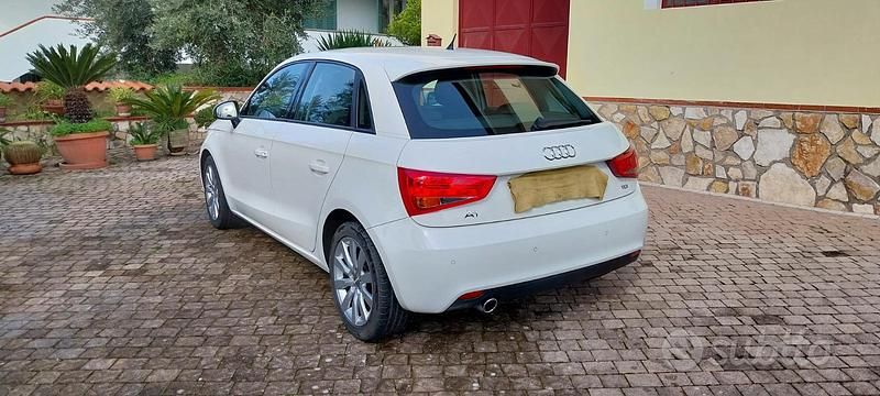 Bianco Usata 2013 Audi A1 Due volumi | 10.500 € (Cara) - Immagine 1/4