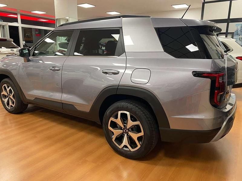 Nuova Ssangyong (KGM) Torres 163 CV (119 kW) 2025 Argento SUV