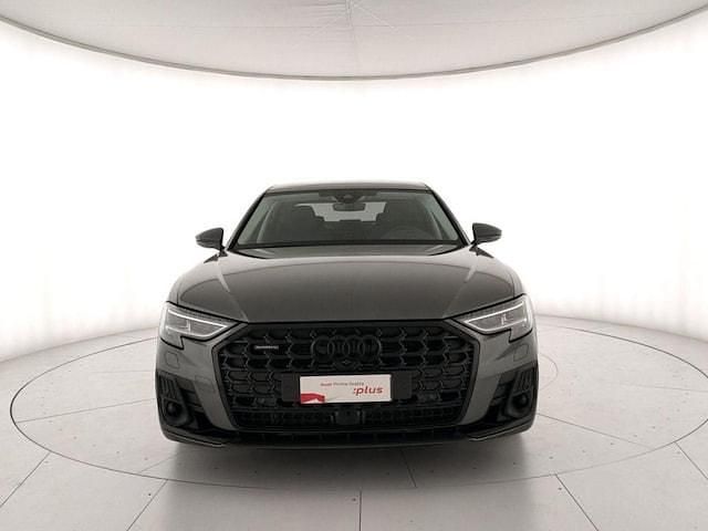 Usata Audi A8 Ambiente 462 CV (339 kW) 2024 Grigio Berlina