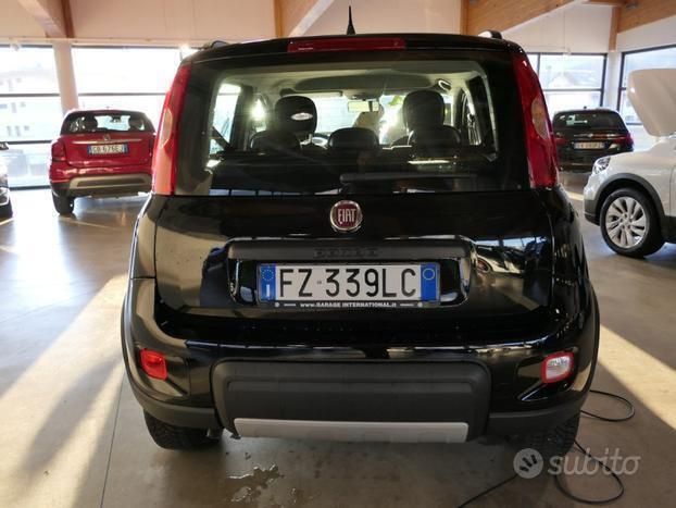 Usata Fiat Panda 4x4 S 85 CV (62 kW) 2019 Nero Utilitaria