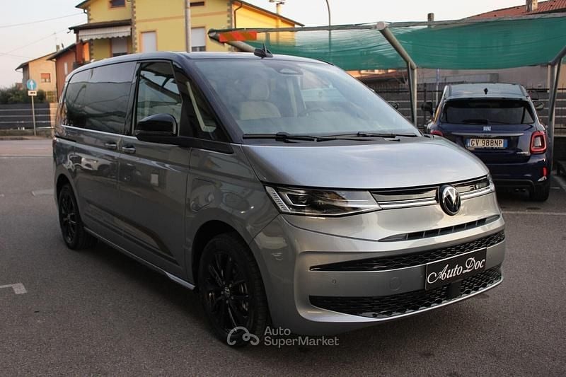 Nuova VW Multivan Edition 245 CV (180 kW) 2025 Argento Furgone