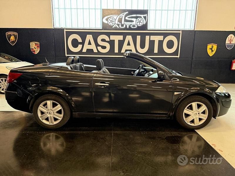 Usata Renault Mégane Cabriolet 106 CV (77 kW) 2008 Nero Cabrio