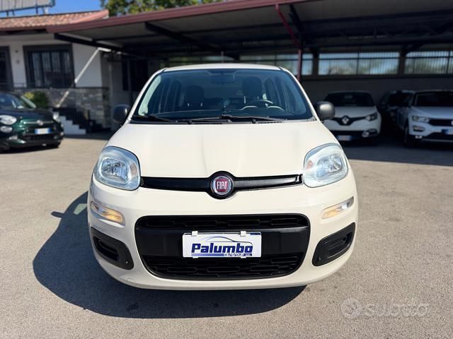 Usata Fiat Panda Lounge 69 CV (50 kW) 2016 Beige Utilitaria