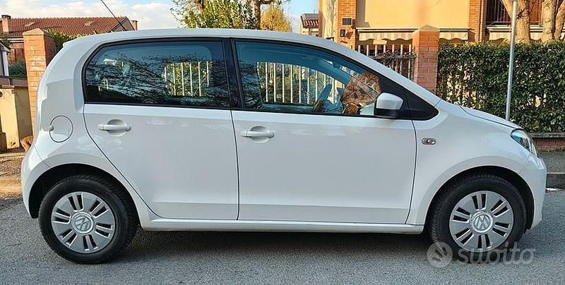 Usata VW up! Highline 68 CV (50 kW) 2013 Bianco Utilitaria