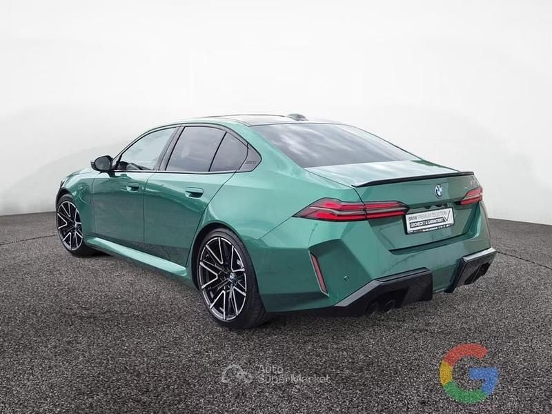 Usata BMW M5 Comfort Edition 727 CV (534 kW) 2024 Verde Station wagon