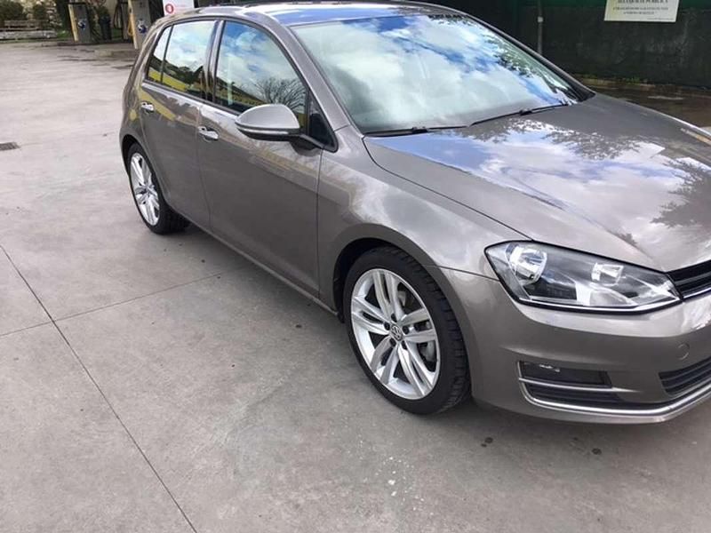 Usata VW Golf VII Highline 110 CV (80 kW) 2016 Grigio Berlina