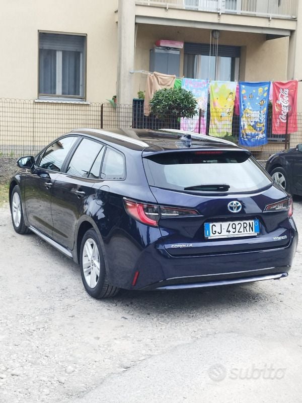 Usata Toyota Corolla 98 CV (72 kW) 2022 Blu Station wagon