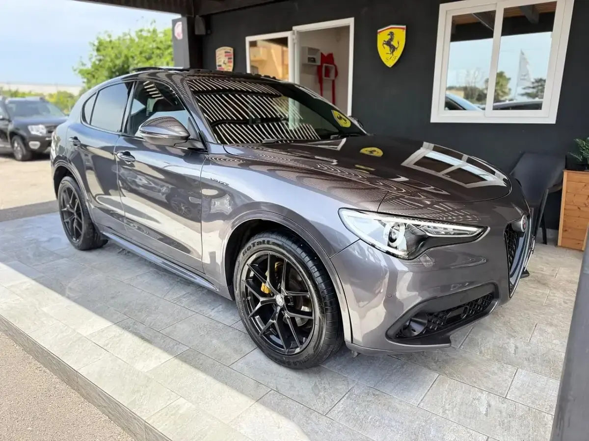 Usata Alfa Romeo Stelvio Veloce 209 CV (153 kW) 2020 Grigio SUV