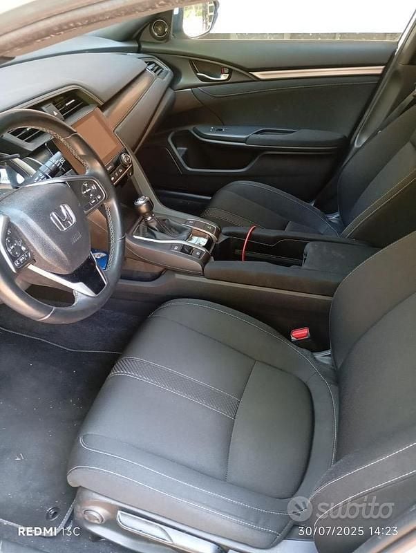 Usata Honda Civic Comfort 120 CV (88 kW) 2019 Bianco Berlina