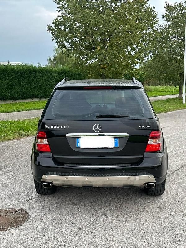 Usata Mercedes ML320 224 CV (164 kW) 2007 SUV