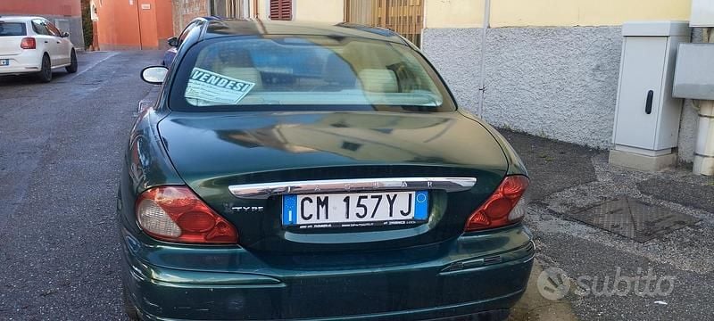 Usata Jaguar X-type 131 CV (96 kW) 2004 Verde Berlina