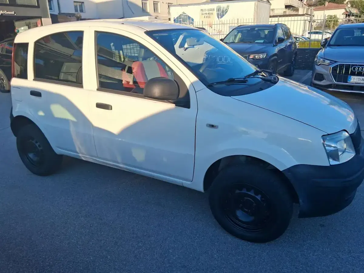 Usata Fiat Panda 4x4 Climbing 69 CV (50 kW) 2011 Bianco Utilitaria