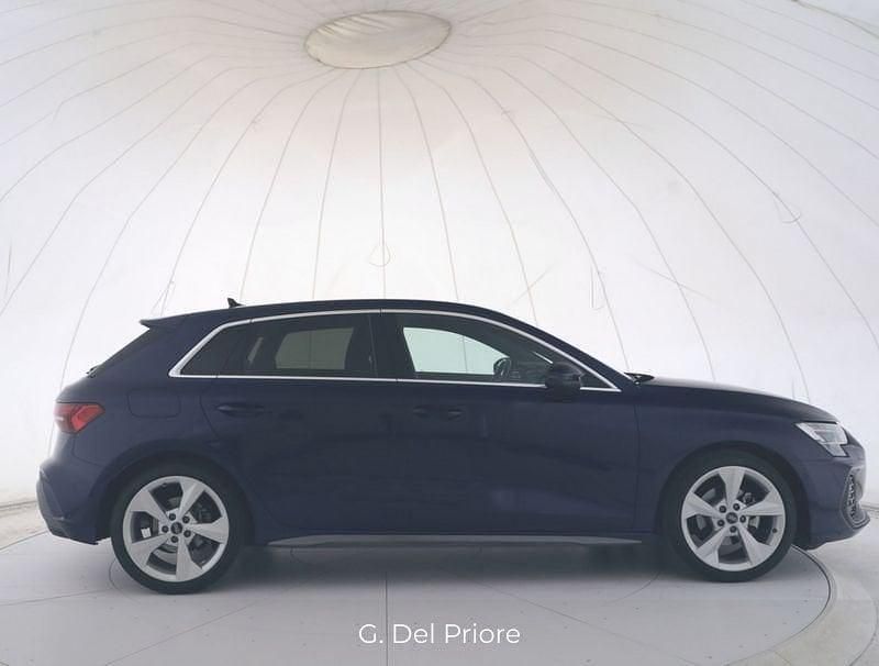 Usata Audi A3 S-Line 150 CV (110 kW) 2024 Blu Berlina