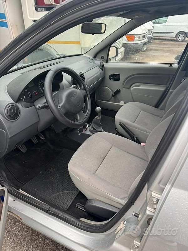 Usata Dacia Logan 85 CV (62 kW) 2008 Grigio Station wagon