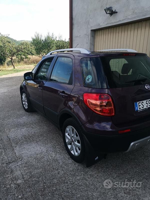 Usata Fiat Sedici 135 CV (99 kW) 2013 SUV