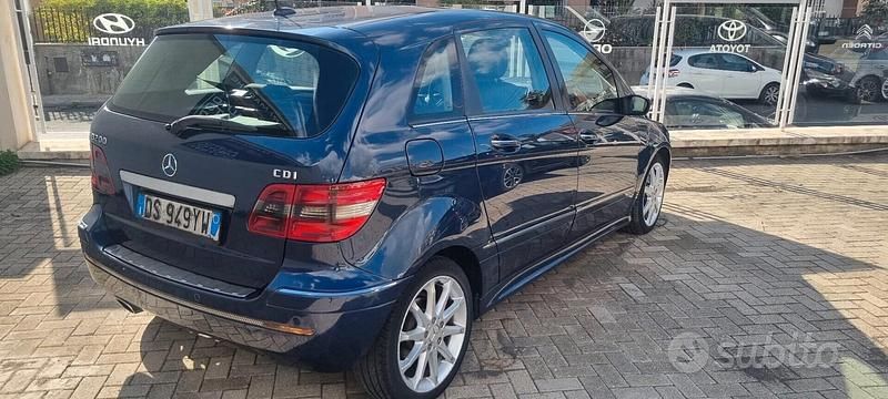 Usata Mercedes B200 Executive 140 CV (102 kW) 2009 Blu Monovolume