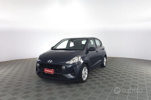 Usata Hyundai i10 66 CV (48 kW) 2021 Grigio Utilitaria