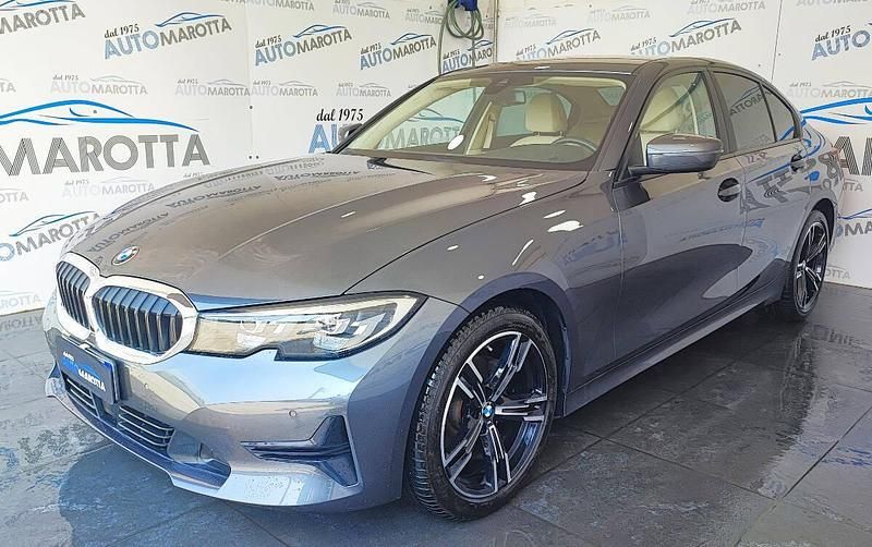 Usata BMW 318 Sport Line 150 CV (110 kW) 2019 Grigio Berlina