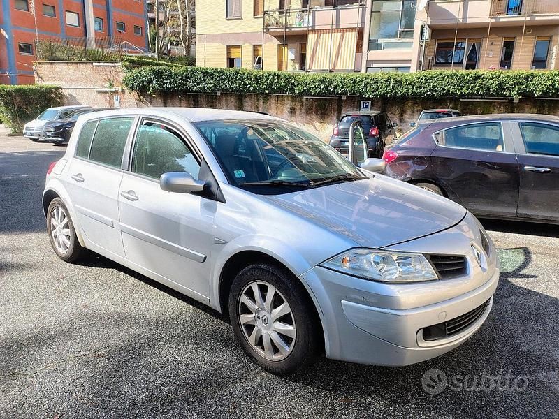 Usata Renault Mégane II 130 CV (95 kW) 2007 Grigio Berlina