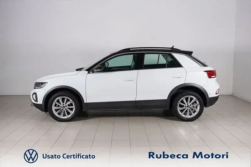 Usata VW T-Roc Life 116 CV (85 kW) 2023 Bianco SUV