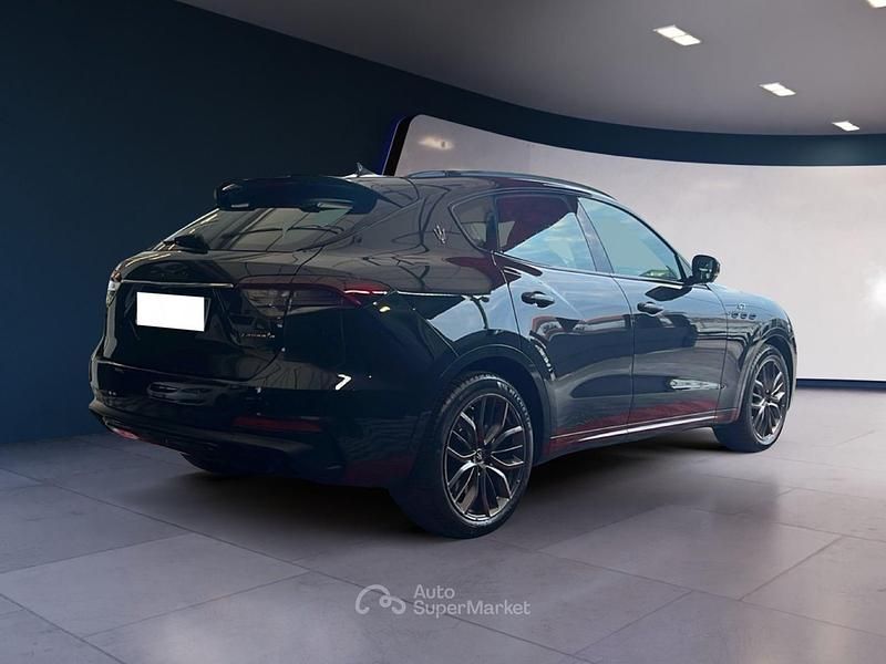 Usata Maserati Levante GT 330 CV (242 kW) 2023 Nero SUV