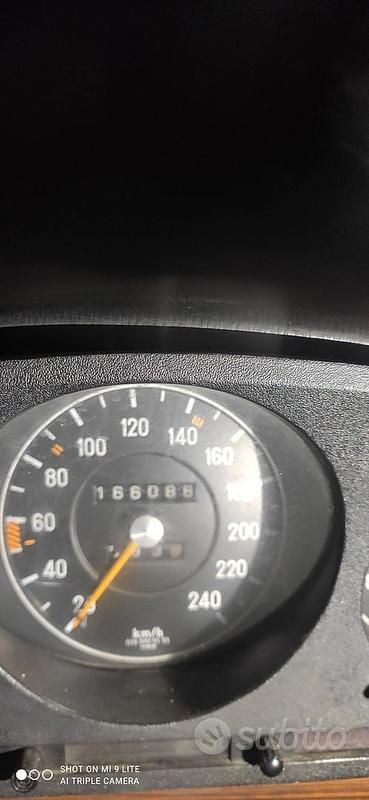 Begagnad Mercedes 280 1970 Vit Sedan