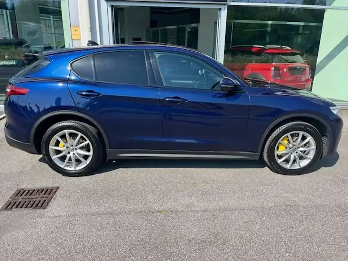 Usata Alfa Romeo Stelvio Super 209 CV (153 kW) 2017 Montecarlo SUV