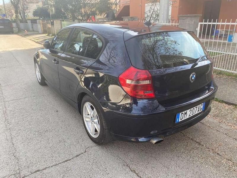 Usata BMW 120 177 CV (130 kW) 2007 Blu/azzurro Utilitaria