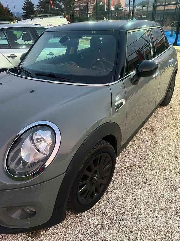 Usata Mini Cooper D Business 2016 Grigio Utilitaria