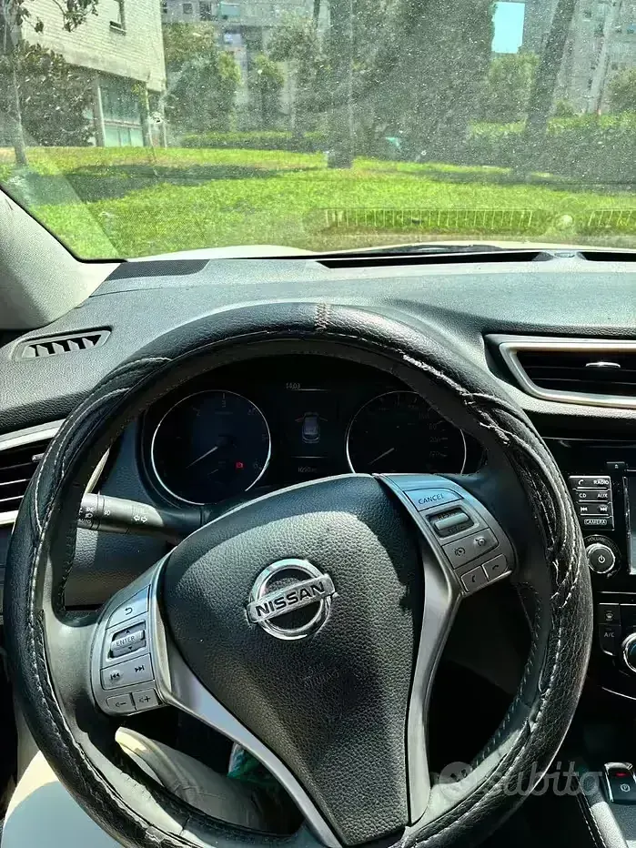 Usata Nissan Qashqai Acenta 110 CV (80 kW) 2014 Bianco SUV