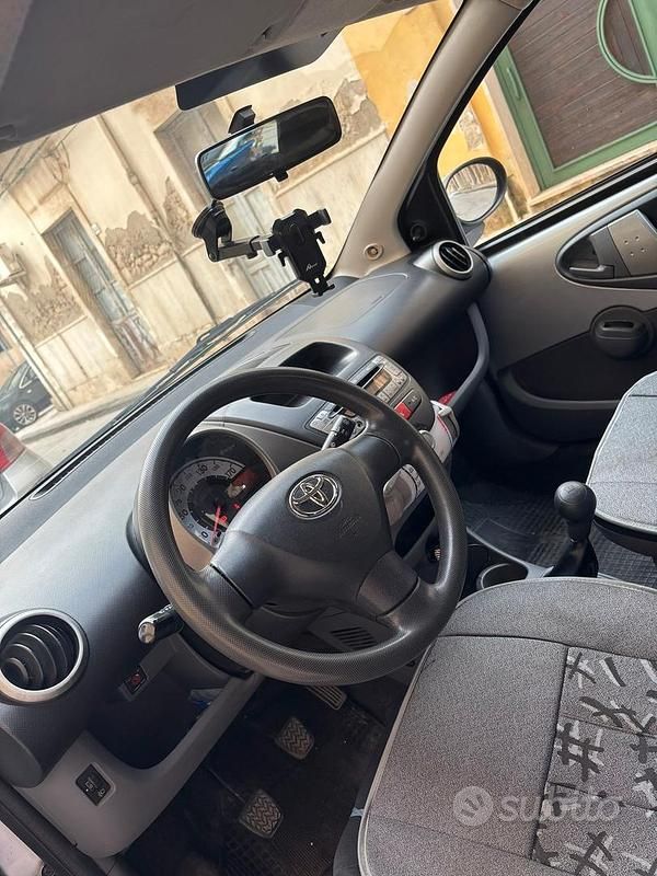 Usata Toyota Aygo 2007 Grigio Utilitaria