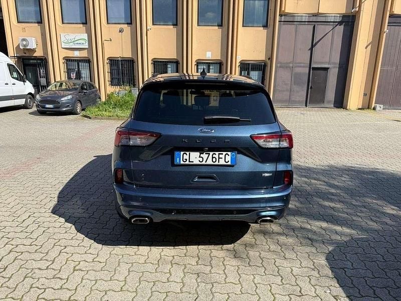 Usata Ford Kuga ST-Line 152 CV (111 kW) 2022 Blu/azzurro SUV