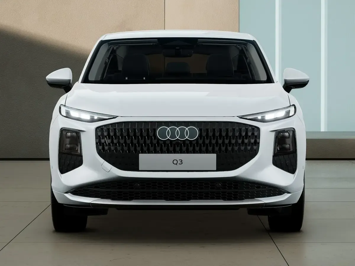 Nuova Audi Q3 Sportback Advanced 150 CV (110 kW) 2026 Bianco ghiacciaio metallizzato SUV