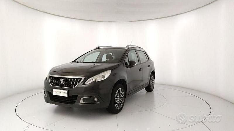Usata Peugeot 2008 Active 82 CV (60 kW) 2016 Nero SUV