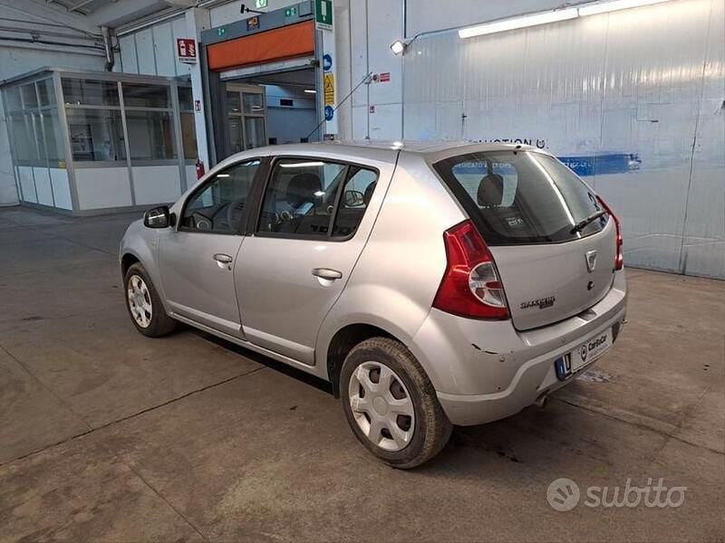 Usata Dacia Sandero Ambiance 75 CV (55 kW) 2009 Grigio Utilitaria
