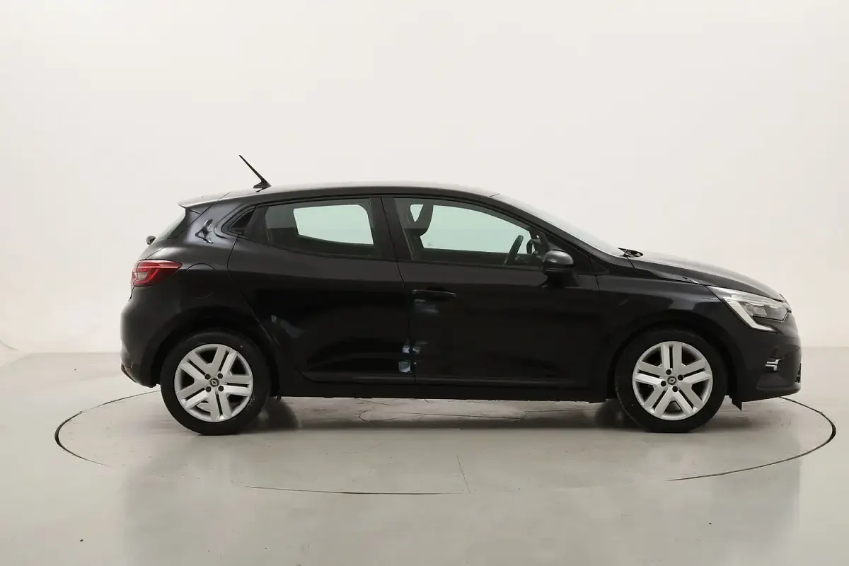 Usata Renault Clio Business 101 CV (74 kW) 2022 Utilitaria