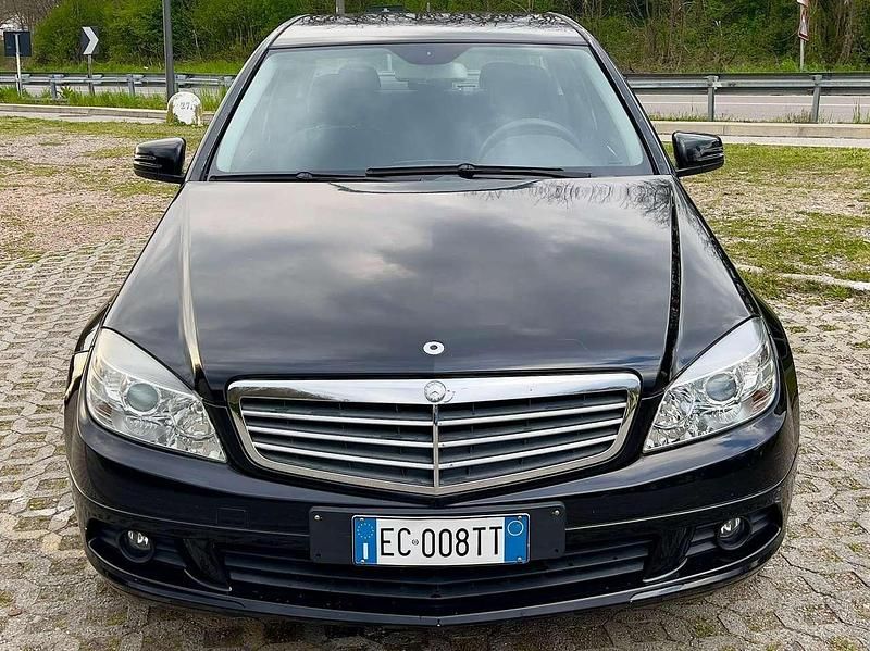 Usata Mercedes C200 Avantgarde 136 CV (100 kW) 2008 Blu/azzurro Berlina