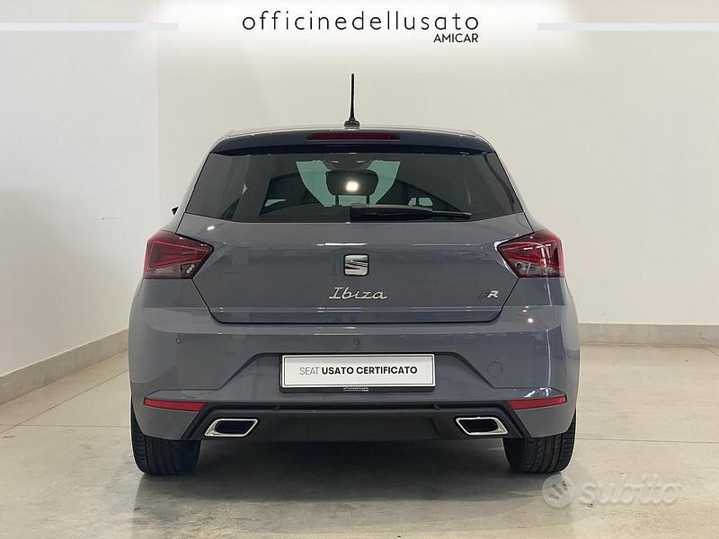 Usata Seat Ibiza 95 CV (69 kW) 2024 Grigio graphene Utilitaria