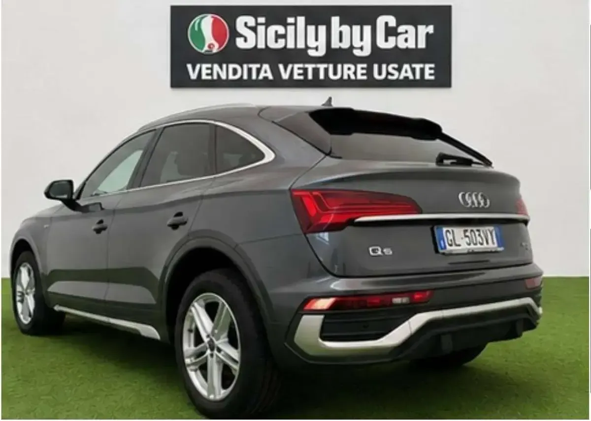 Usata Audi Q5 Sportback S-Line 204 CV (150 kW) 2022 Daytona grey pearl effect SUV