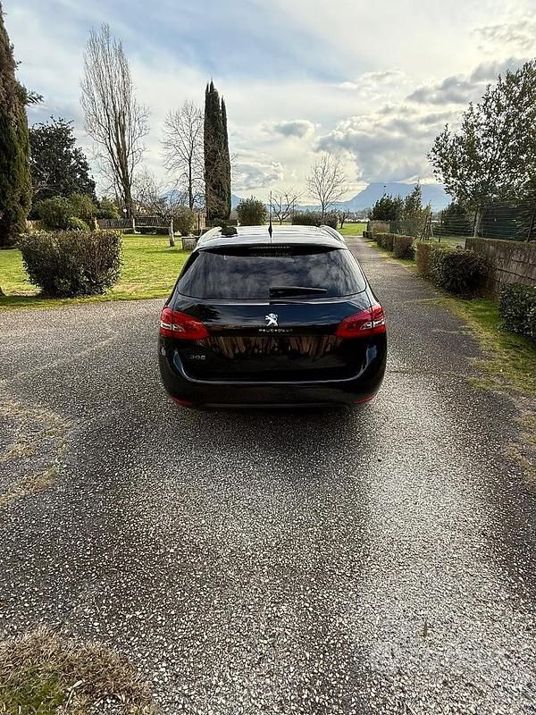 Usata Peugeot 308 SW Allure 131 CV (96 kW) 2019 Nero Station wagon